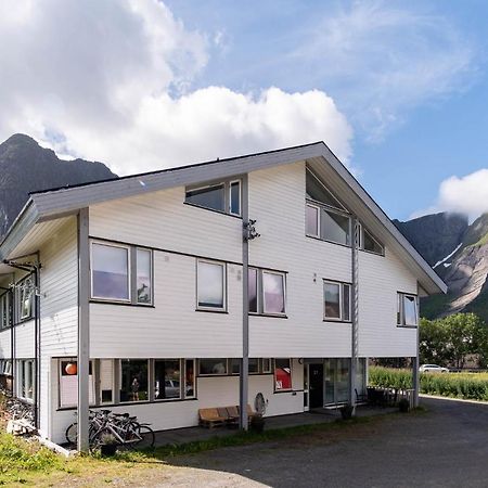 Reine Basecamp - Apartments & Rooms Экстерьер фото
