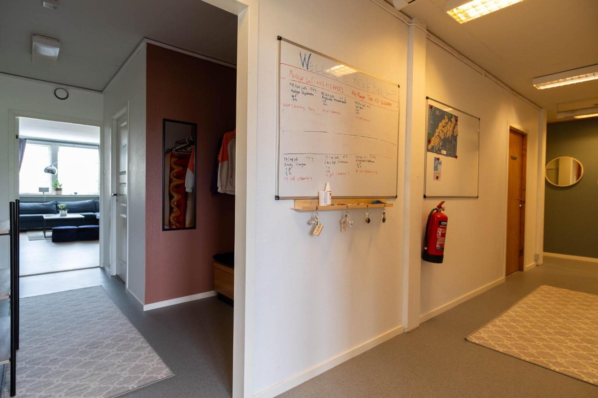 Reine Basecamp - Apartments & Rooms Экстерьер фото