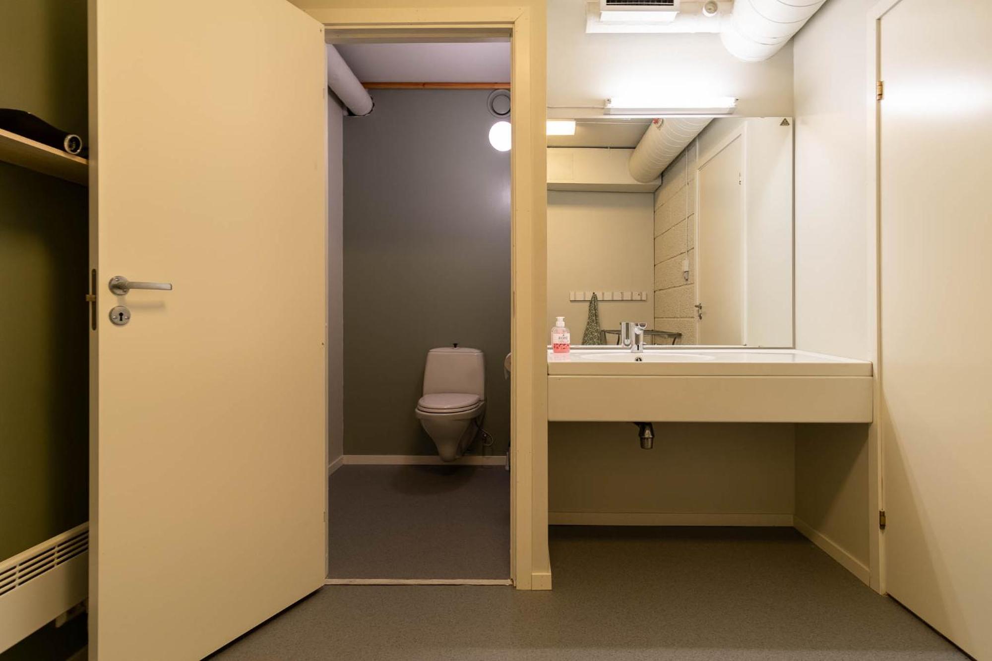 Reine Basecamp - Apartments & Rooms Экстерьер фото